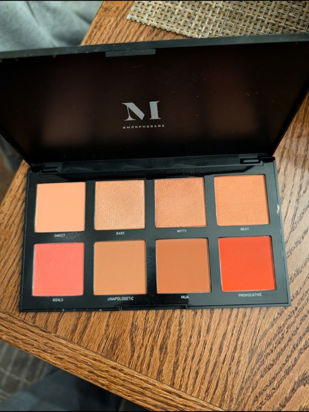 Morphe 8-Shade Warm Tones Blush Palette - Peach & Orange Shades